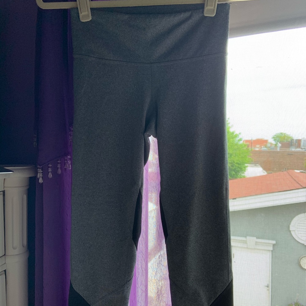 Cropped Yoga Pants